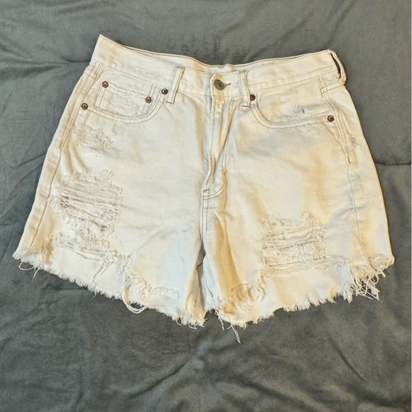 American Eagle Outfitters White Jean Shorts Distressed Casual

#1042 - Picture 1 of 9